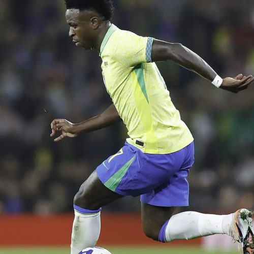 Brasil enfrenta França em fase final de preparação para Copa do Mundo