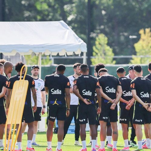 Brasil finaliza preparação para enfrentar Haiti na Copa do Mundo