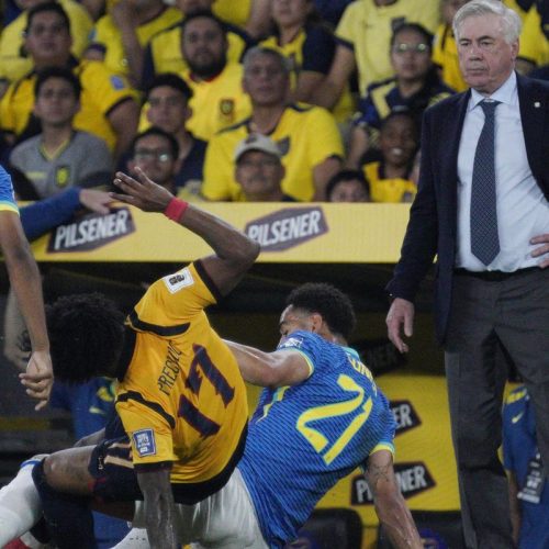 Brasil joga mal e fica no 0 a 0 com o Equador na estreia de Ancelotti