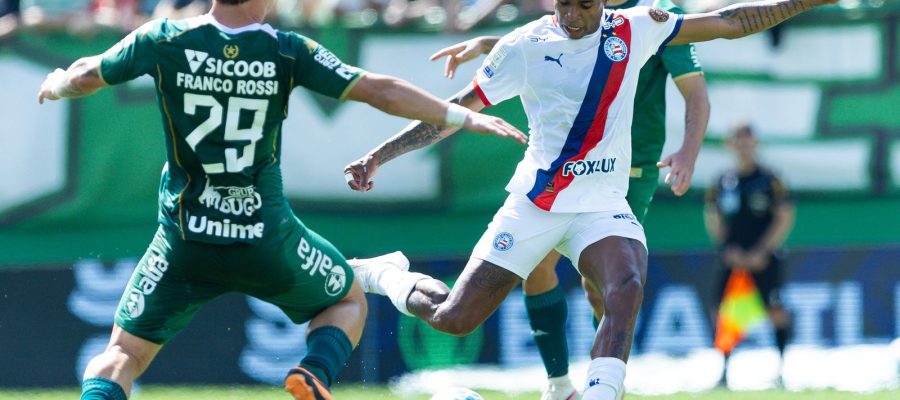 Brasileirão: Chapecoense busca empate com Bahia em jogo de seis gols