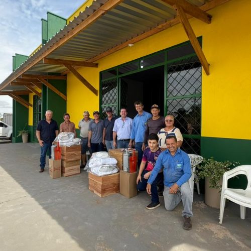 Itanhangá-MT: Prefeitura incentiva apicultura e preservação ambiental com entrega de equipamentos a produtores rurais
