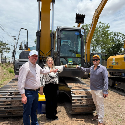 Itanhangá-MT: Prefeitura recebe máquinas pesadas para fortalecer infraestrutura rural