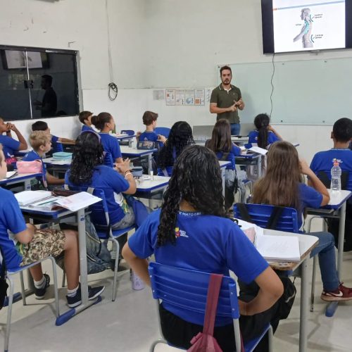 Itanhangá-MT: Fisioterapeuta promove palestra sobre educação postural em escola de Itanhangá