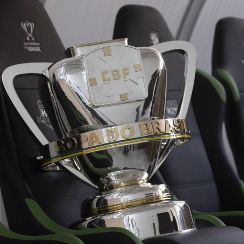 CBF sorteia mandos de campo das semifinais da Copa do Brasil