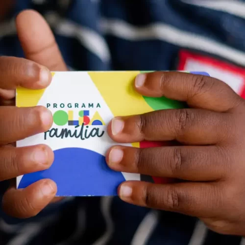 Caixa Econômica paga Bolsa Família a beneficiários com NIS de final 7 nesta terça-feira