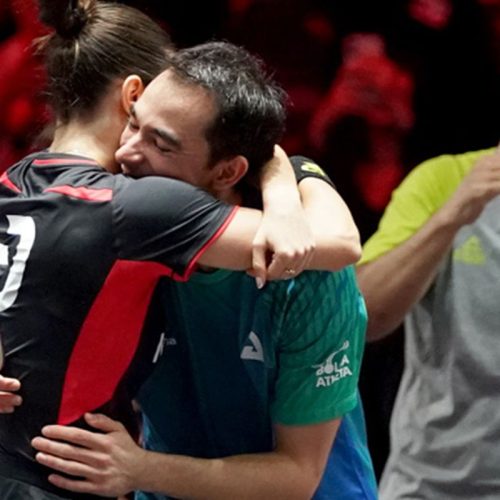 "Calderashi" bate dupla número 1 e fatura título no Smash de Singapura