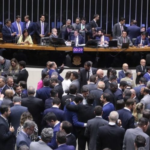 Câmara aprova projeto e MT passará a ter 10 deputados federais e 30 estaduais