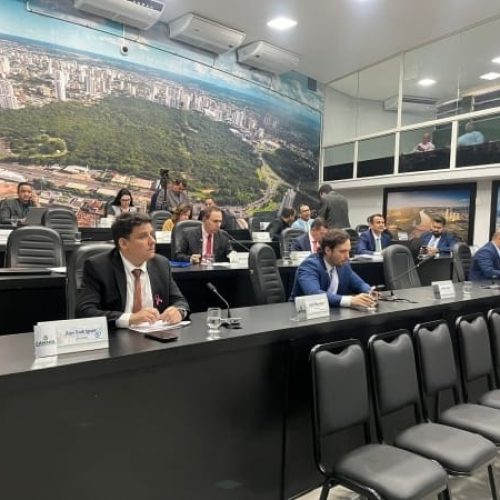 Câmara aprova proposta que regulamenta adicional de insalubridade aos profissionais de saúde