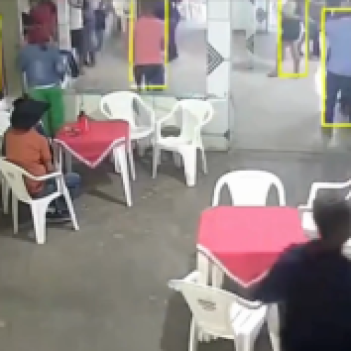 Câmera flagra briga em bar que terminou com homem morto com golpes de faca em MT