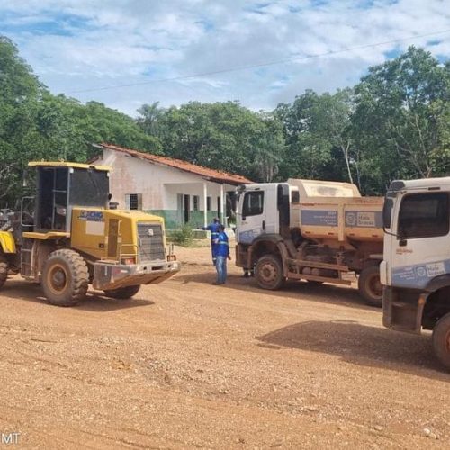 Caminhões da Sinfra retiram pedras do Morro de Santo Antônio para obra em parque