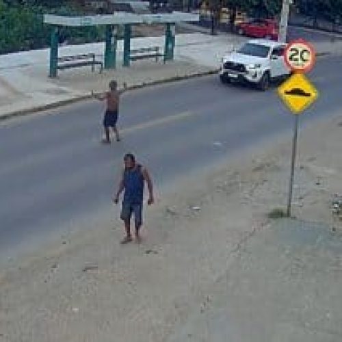 Caminhonete atropela morador de rua em Cuiabá e motorista foge sem socorro