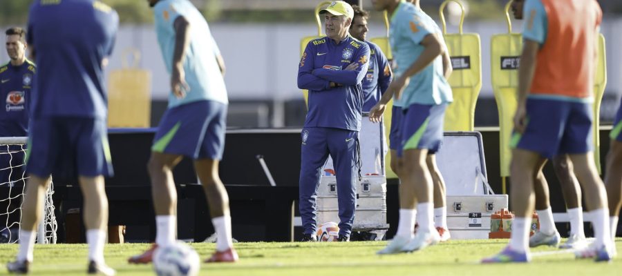 Carlo Ancelotti comanda o primeiro treino da seleção brasileira
