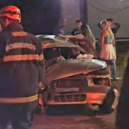 Casal de idosos morre em grave acidente entre Uno e Duster na BR-070