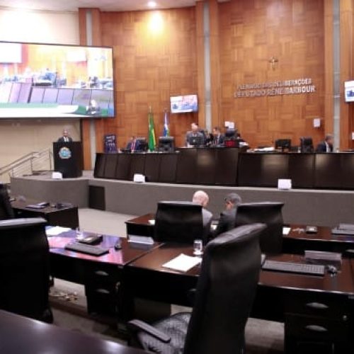 Cinco deputados pedem vista e votação da LOA que prevê receita de R$ 40 bilhões é adiada