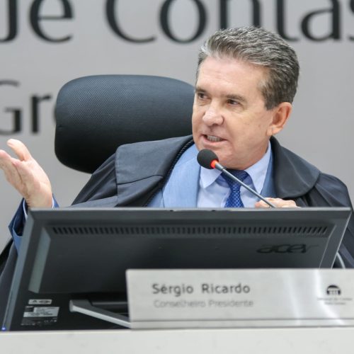 Com equilíbrio fiscal e superávits, contas do presidente recebem parecer favorável à aprovação