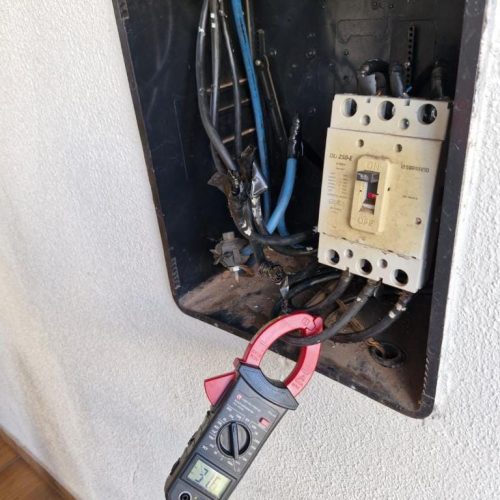 Comerciante é presa em flagrante por ligação direta de energia elétrica em MT