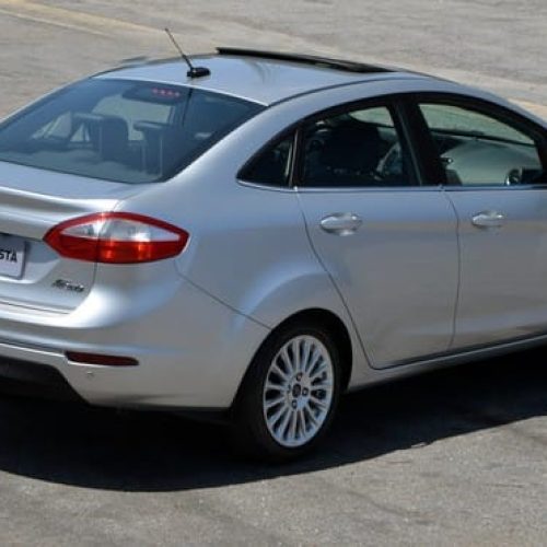 Concessionária e montadora terão que indenizar consumidor por defeitos em câmbio de carro novo