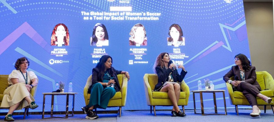 Congresso de futebol nos Estados Unidos debate Copa Feminina de 2027