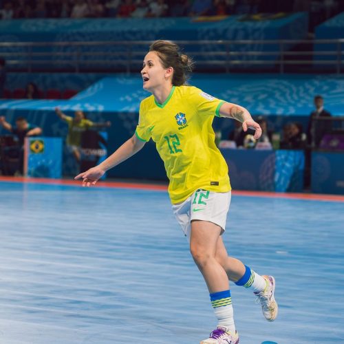 Copa do Mundo de futsal: Brasil supera Espanha e se garante na final