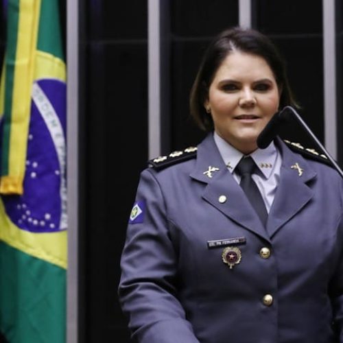 Coronel Fernanda e senadora Leila batem boca em sessão da CPMI do INSS