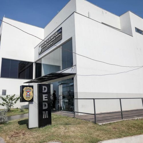 Covarde é preso após agredir e ameaçar ex-companheira de morte em Cuiabá