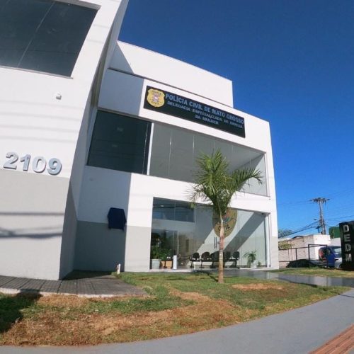 Covarde é preso após agredir esposa na frente do filho e ameaçá-la de morte em Cuiabá