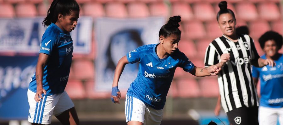 Cruzeiro vence Botafogo no Brasileirão Feminino