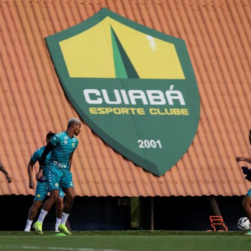 Cuiabá e CRB se enfrentam em confronto direto para se aproximar do G4 da Série B