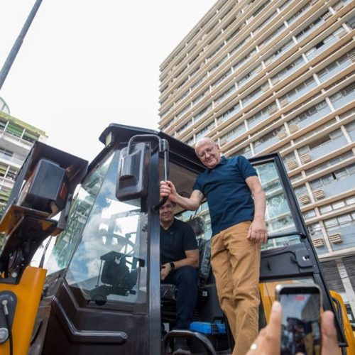 Cuiabá recebe maquinários do Estado que reforçam melhorias para agricultura familiar