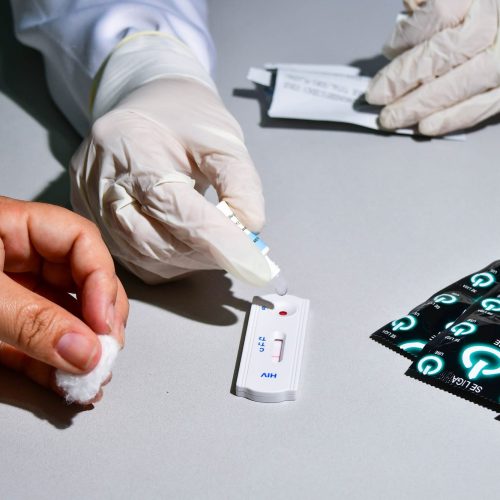 Cuiabá reforça prevenção, amplia testagens e mantém 100% de adesão ao tratamento para HIV