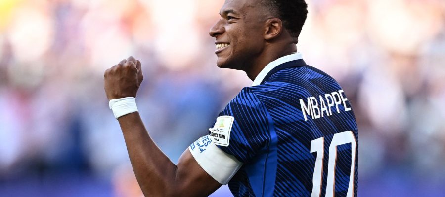 De pênalti, França vence retranca do Paraguai e se classifica na Copa
