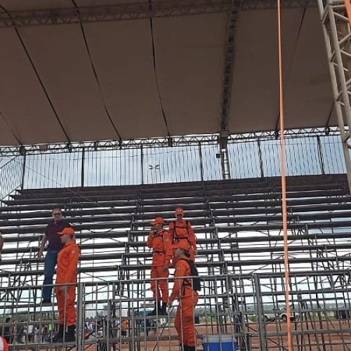 Defesa Civil esvazia arquibancadas da Stock Car neste sábado após mudança brusca no tempo