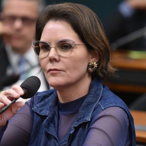 Deputada federal defende militarização de escolas em MT após novo caso de violência