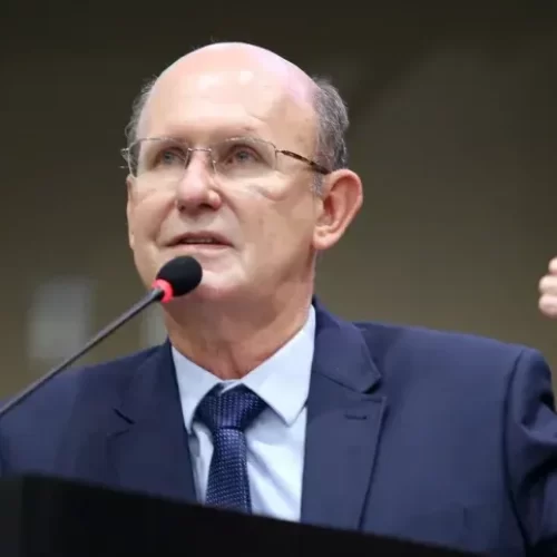 Deputado defende aumento no numero de deputados e diz que medida vai corrigir distorções