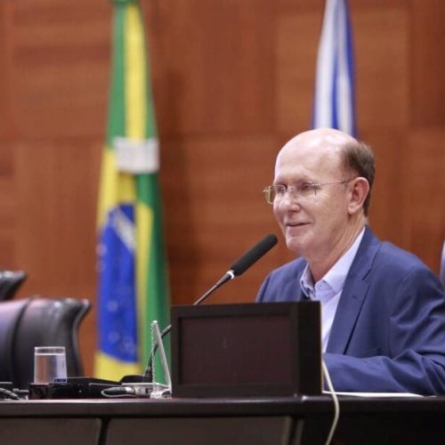 Deputado se esquiva de crise entre secretário e Janaina, mas cobra tratamento igualitário