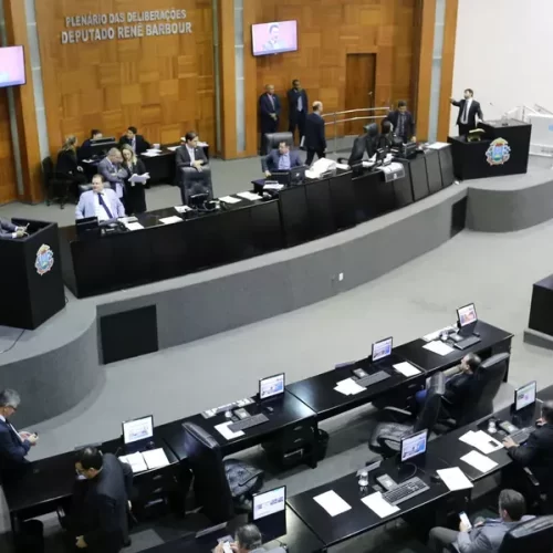 Deputados votam proposta do Governo de RGA de 4,83% aos servidores nesta terça-feira