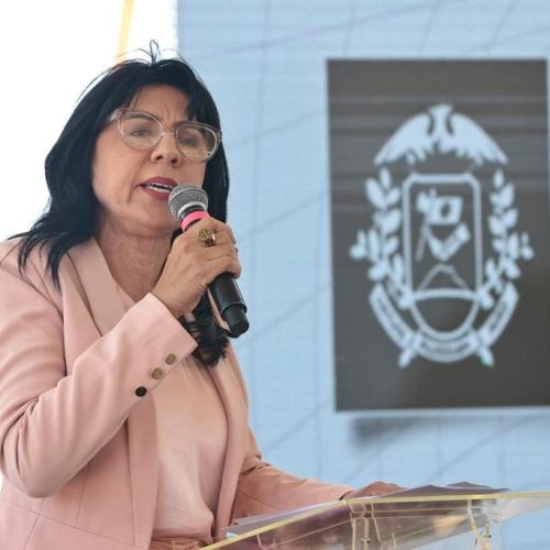 "Dia de entregas importantes que ficará marcado na memória dos cacerences", afirma prefeita