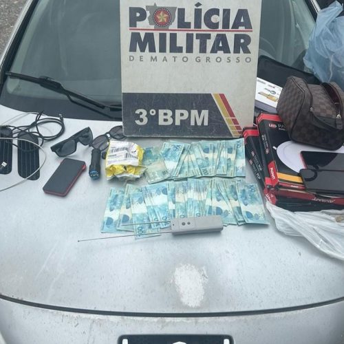 Dois homens são presos em flagrante pela Polícia Militar por tentar furtar veículo em Cuiabá