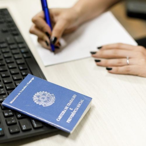 Dona de loja terá que indenizar e pagar direitos a trabalhadora humilhada perante colegas