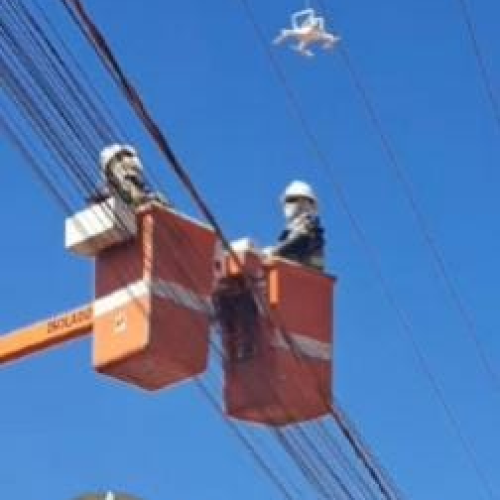 Drone com celular enrosca em fiação e é apreendido ao tentar entrar em presídio em MT; veja vídeo