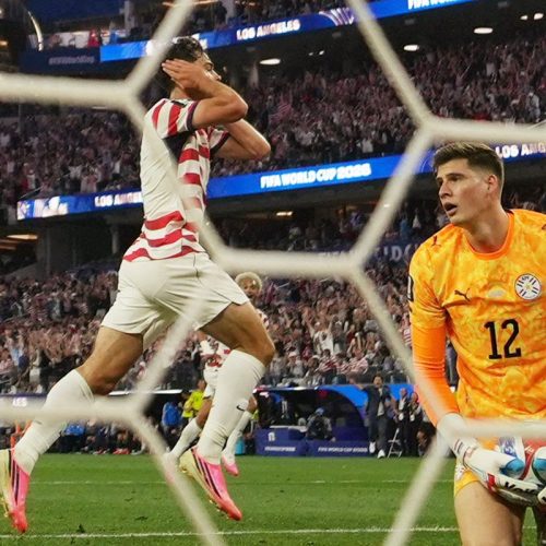 EUA estreia na Copa do Mundo com goleada sobre o Paraguai: 4x1