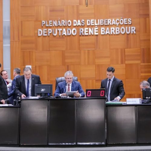 Em 2ª votação, ALMT aprova projeto que flexibiliza uso da hora-atividade de professores estaduais