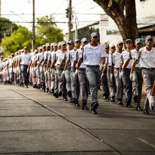 Em Cuiabá, estudantes da rede estadual desfilam no domingo, feriado de 7 de Setembro