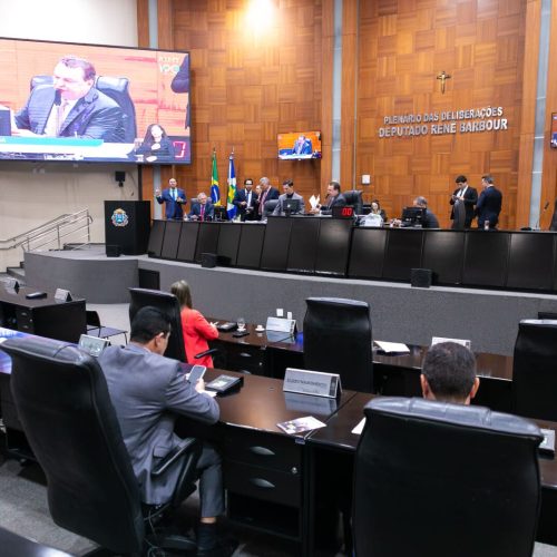 Em primeira votação, deputados aprovam proposta de orçamento de quase R$ 40 bilhões para MT