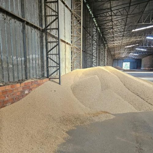 Empresários são presos pela GCCO por receptação de carga de soja desviada em Cuiabá
