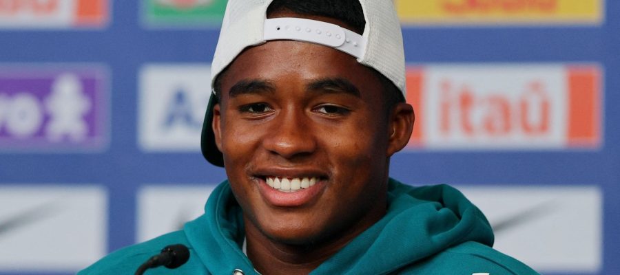 Endrick cita papo com veteranos e confiança em Ancelotti: iluminado"