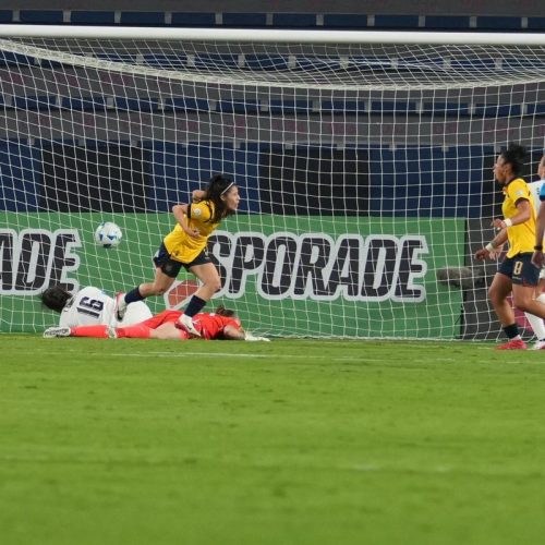 Equador arranca empate com Uruguai na abertura da Copa América