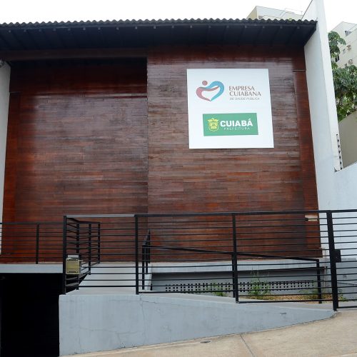 Ex-diretor da Empresa Cuiabana, ex-servidores e empresária estão entre alvos de operação; nomes
