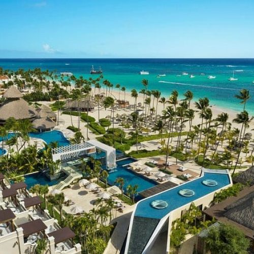 Ex-secretário de Cuiabá curte praia em Punta Cana com diária de hotel a R$ 10 mil