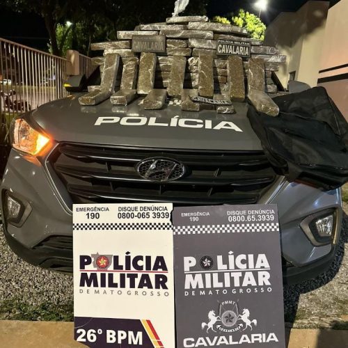 Faccionada é presa pela Cavalaria da PM com 48 tabletes de maconha